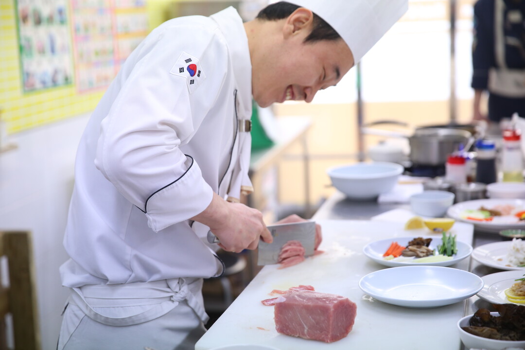 한호전 호텔외식조리학과, 실무 위주 커리큘럼으로 전문 조리사 육성